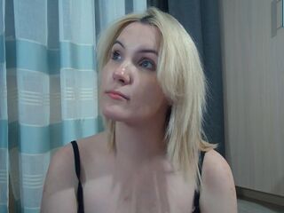 hot naked cam girl LyndaHuppenbauer