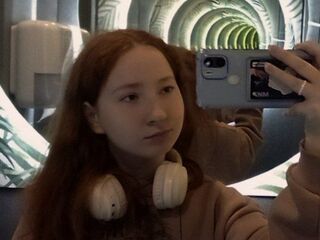 chat room live show MadgeRemerez