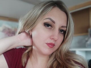 topless cam girl MariaPixie