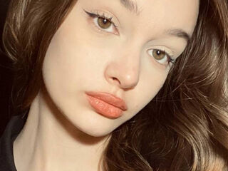 camgirl fingering bald pussy MarshallBushee