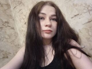 free live chatroom MilanaCroft
