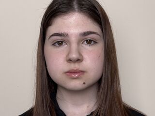 camwhore shaved pussy MitsueEnriguez