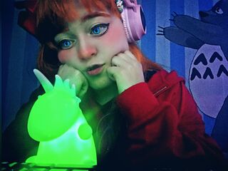 chat show NahomiParker