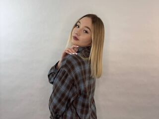 naughty camgirl fingering shaved pussy NatashiaStrevell