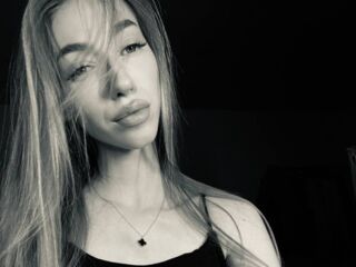 girl naked NikkiTenerovich