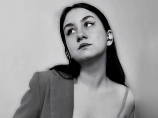 camslut spreading pussy PollyBloomm