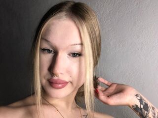 cam girl playing with dildo PriscillaMore