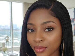 naked camgirl photo RajiBrown