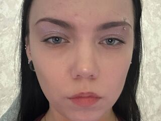 naked girl with webcam masturbating RoniRopes