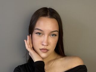 cam girl spreading pussy RosannShrier