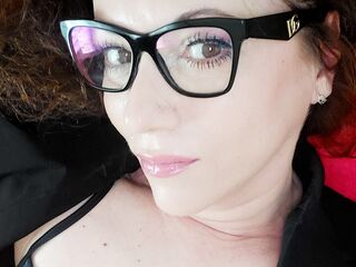 masturbating camgirl ScarlettJourney