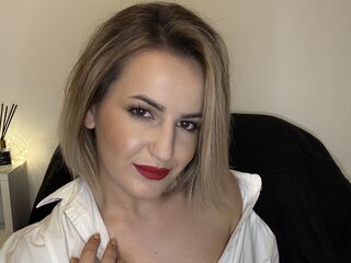 camgirl masturbating SellenaMiller