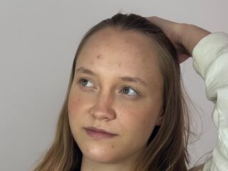 hot naked camgirl SharriDougan