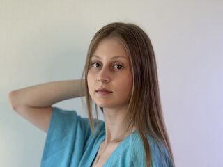 camwhore masturbating with vibrator ShaylaKeywan