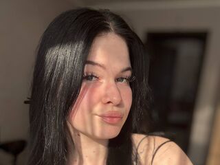 closeup cam ShonaMellerson