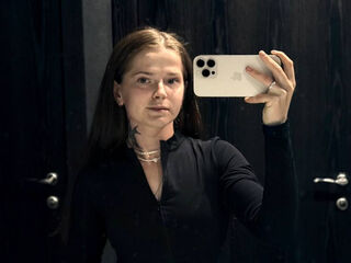 cam whore SilvaNayee