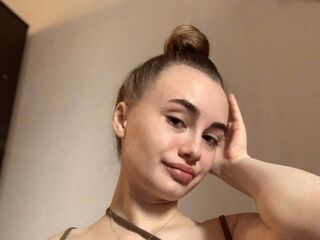 masturbating girl SofiyaWite