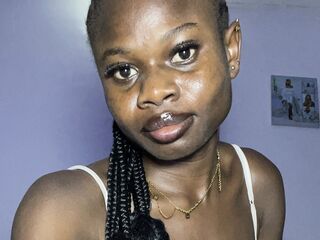 naughty camgirl masturbating with vibrator SoniaMichael