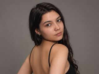 camslut showing tits SophieShark