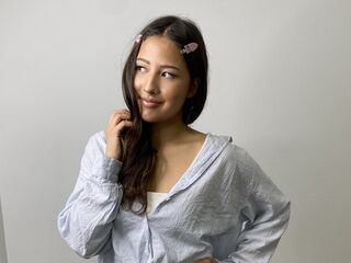 cam chatroom SuzannHedtke