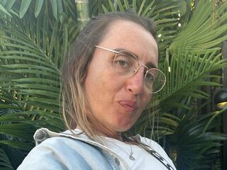 closeup webcam Usagii