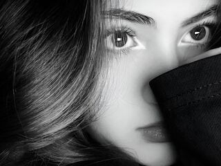 camwhore shaved pussy VickyToure