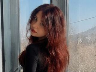 naughty cam girl fingering shaved pussy VioletteIguina