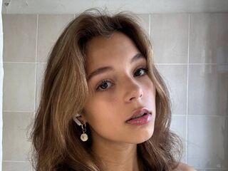 beautiful webcamgirl WhitneyEsse