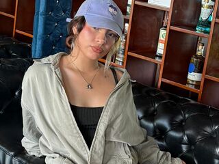 chat room live sex show WillowJones