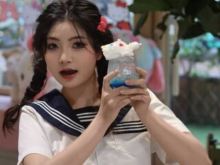 girl cam naked YangyiXiao